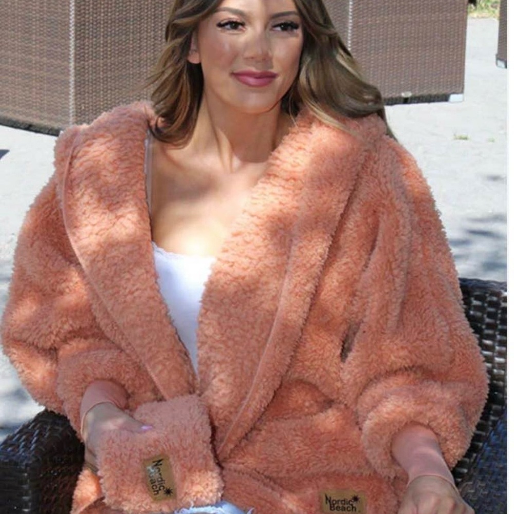 Nordic Beach Women's Plush peach Teddy Jacket
